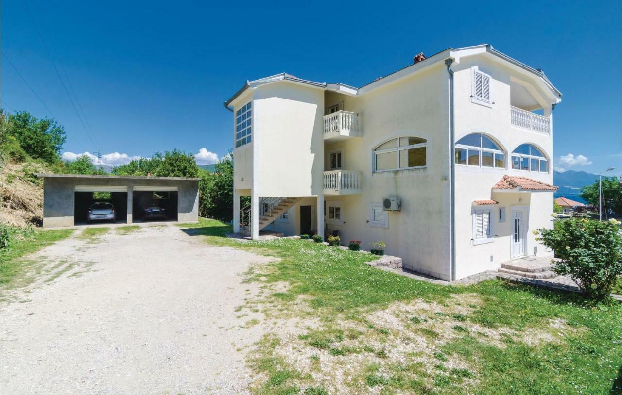 Three-Bedroom Apartment In ビエラ エクステリア 写真